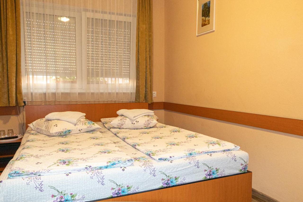 Hotel Tranzit Odorheiu Secuiesc Dış mekan fotoğraf