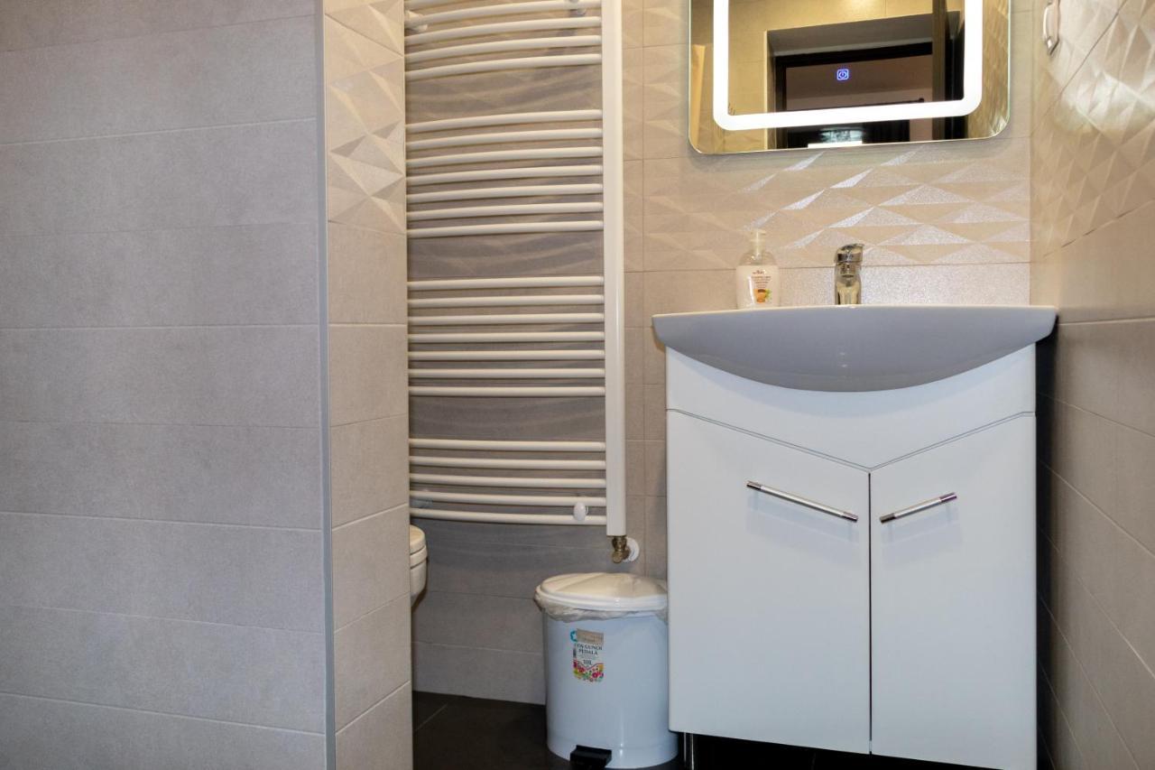 Hotel Tranzit Odorheiu Secuiesc Dış mekan fotoğraf