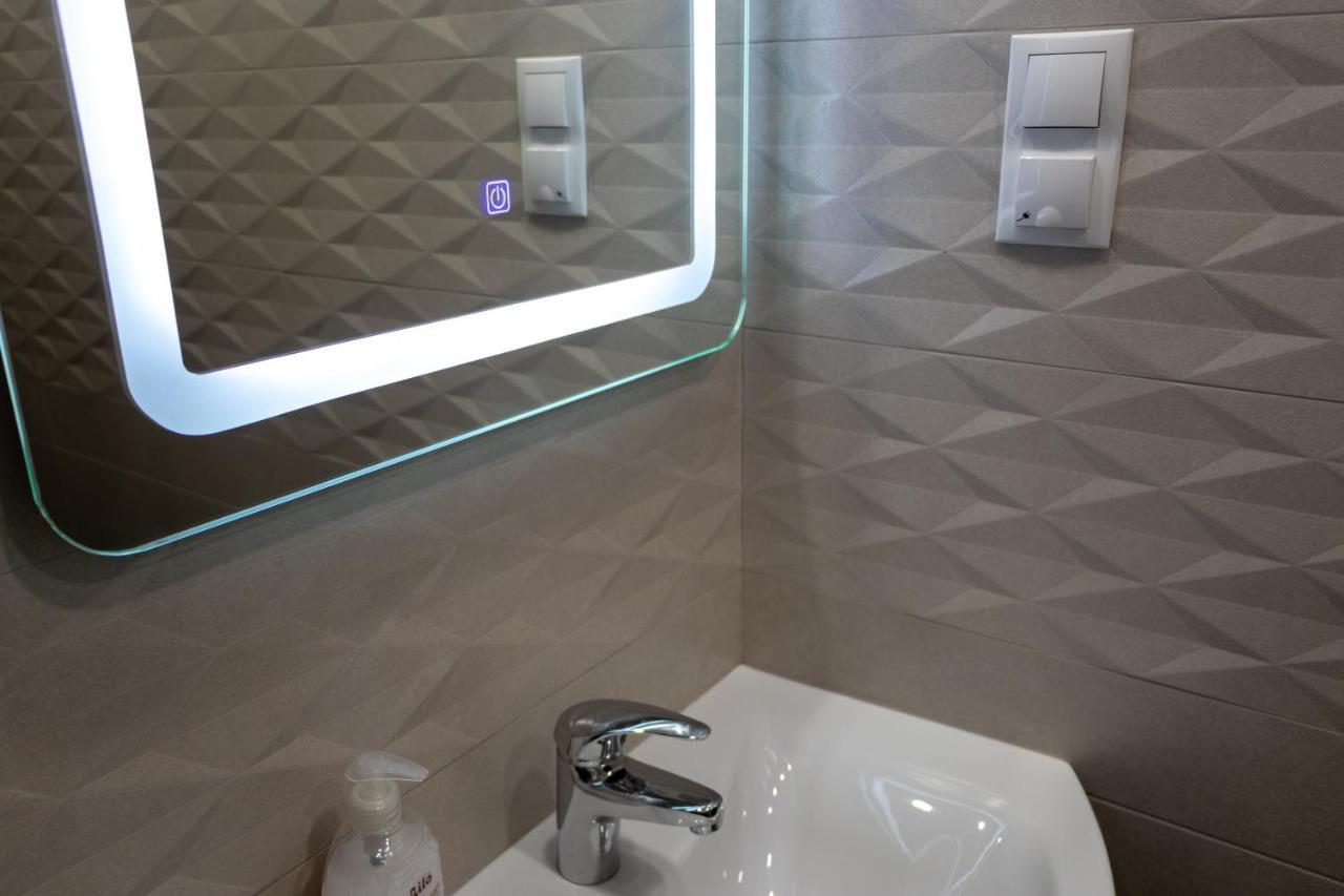 Hotel Tranzit Odorheiu Secuiesc Dış mekan fotoğraf
