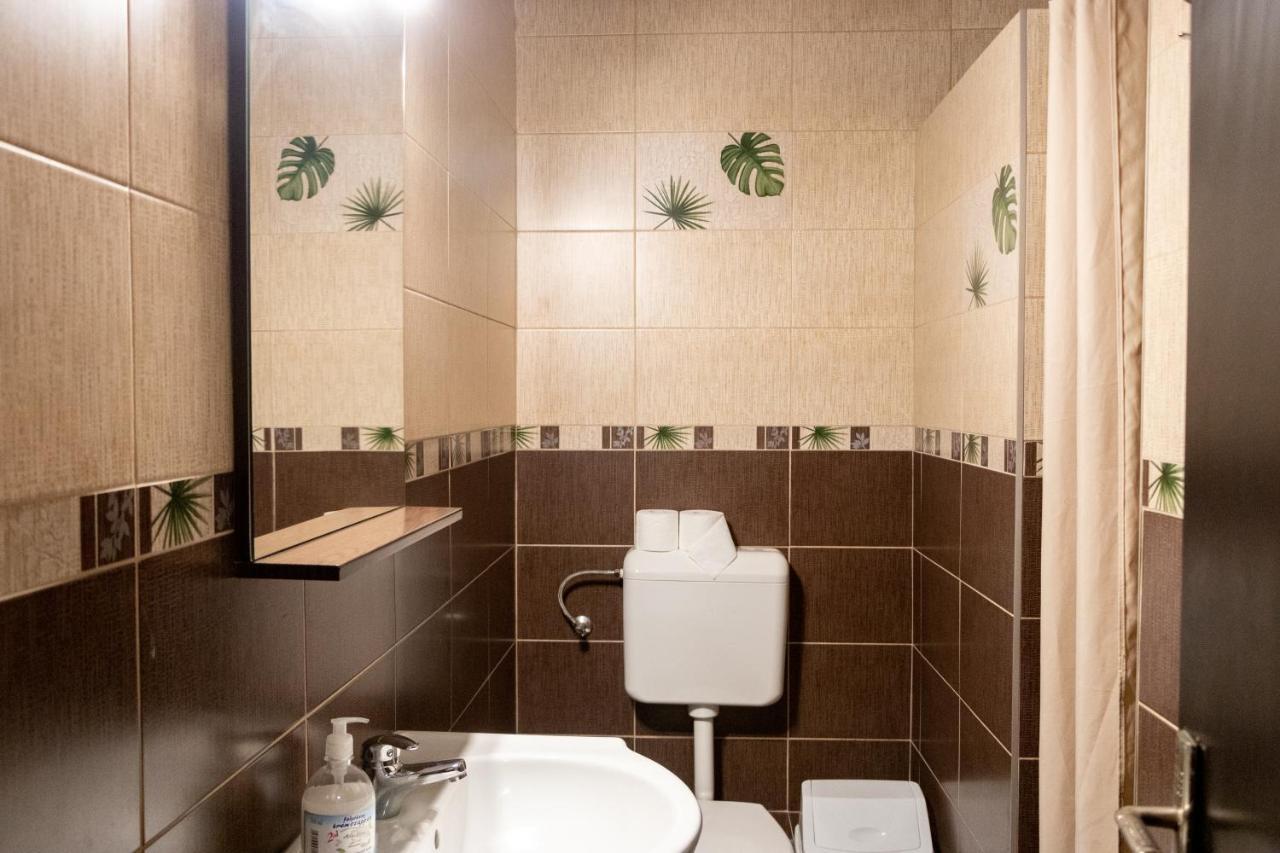 Hotel Tranzit Odorheiu Secuiesc Dış mekan fotoğraf