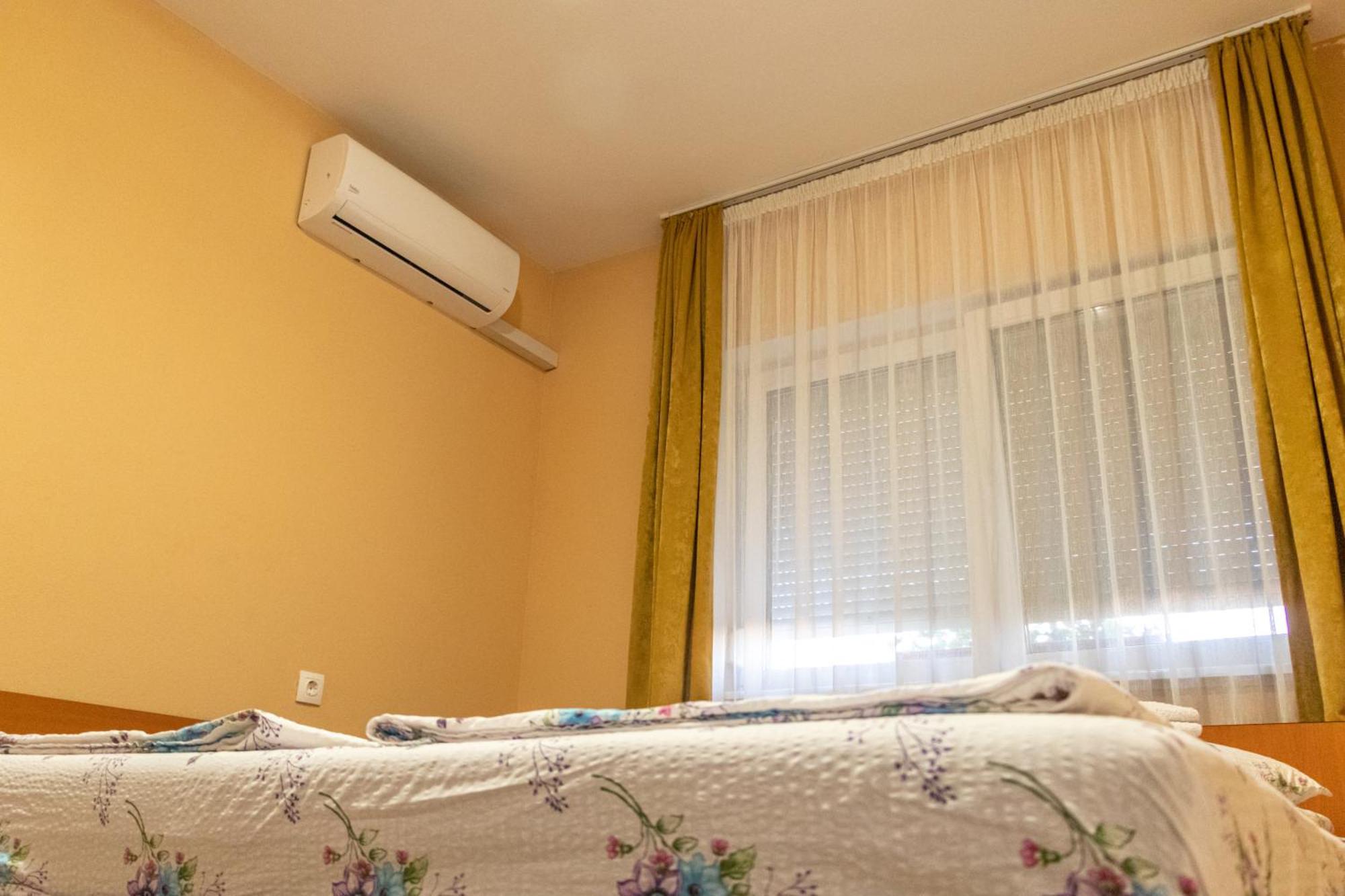 Hotel Tranzit Odorheiu Secuiesc Dış mekan fotoğraf