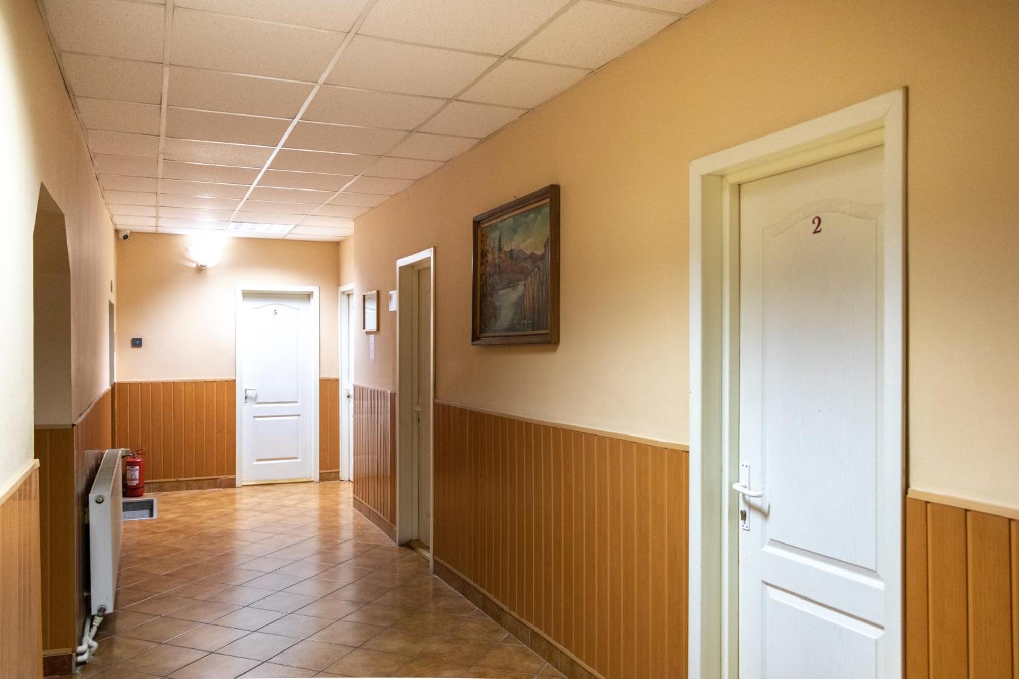 Hotel Tranzit Odorheiu Secuiesc Dış mekan fotoğraf